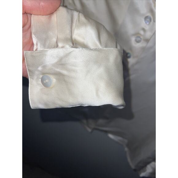 Carlisle Ivory 100% Silk Button Up Long Sleeve Blouse - Picture 3 of 8